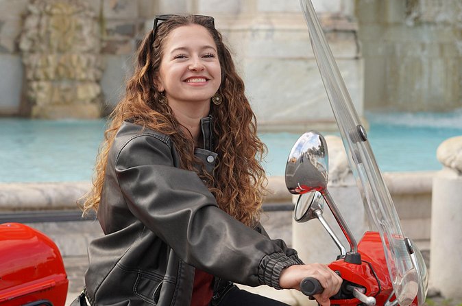 Roma Vespa Tour Pick-up from Hotel - Janiculum Hill classics: Fontana dell’Acqua Paola (Il Fontanone)