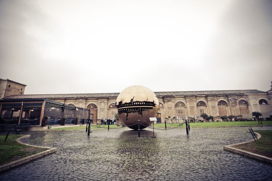 Rome: 1 Day Vatican & Colosseum Tour - Sistine Chapel and the reality of closures