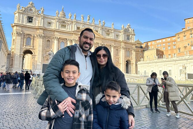 Rome 2-Day Sightseeing Tour with Trevi Fountain, Colosseum & More - Entering the Colosseum and Roman Forum without losing hours