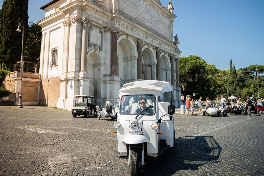 Rome: 2-Hour Vip Tuk-tuk tour with Hotel Pickup and Prosecco - VIP Tuk-Tuk Rome in 2 Hours: The Smart Way to See a Lot