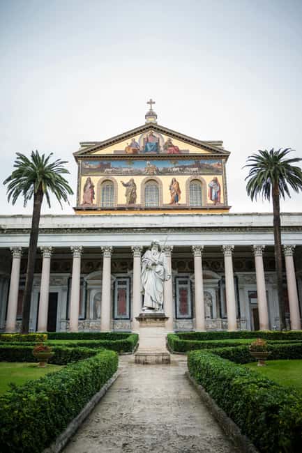 Rome: 3 Holy Doors Pilgrim Guided Tour - What to wear and how to pace yourself