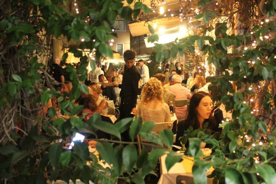 Rome After Dark: Private Luxury Night Tour by Car - Night-Drive Value: Private Luxury Car, Real City Time