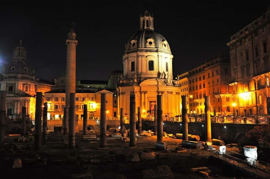 Rome After Dark: Private Luxury Night Tour by Car - Colosseum in Moonlight: See It Big, Without Promising Entry