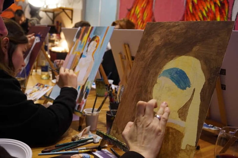Rome: Afternoon Paint and Sip Experience in Piazza Navona - How the Art Teachers Guide You (Without Making It Awkward)