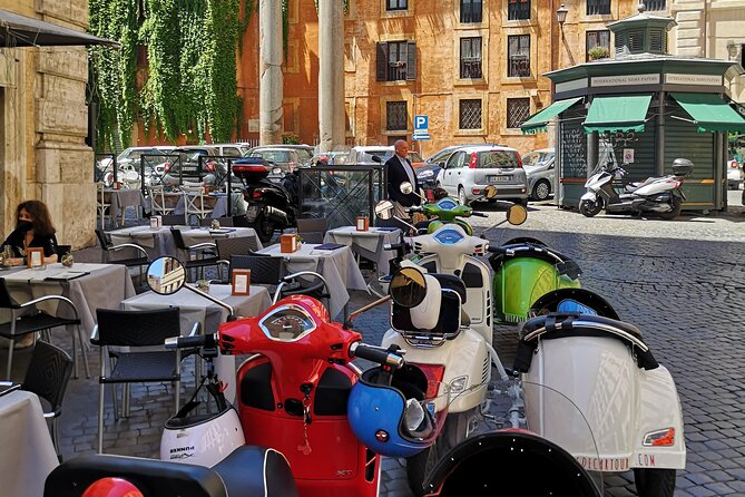 Rome Afternoon Sightseeing Vespa Sidecar Tour with Gourmet Gelato - Piazza Navona: baroque theater built over an ancient stadium