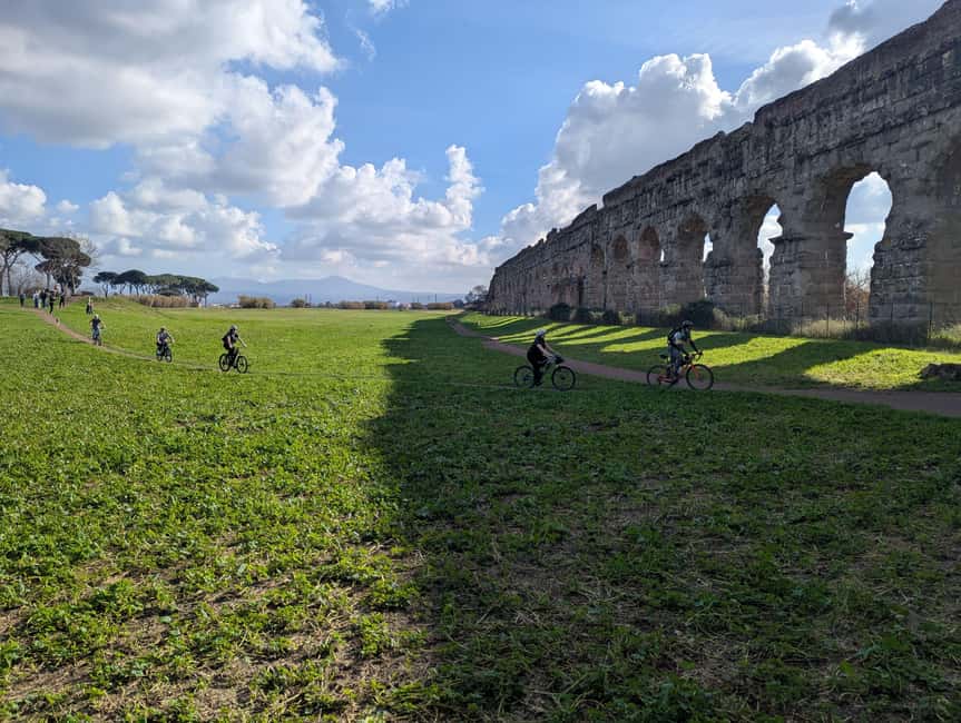 Rome: Appian Way, Catacombs & Aqueducts by eBike + Transfer - Catacombs of Rome: underground touring with a real time block