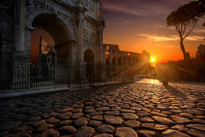 Rome at Night: Small Group Guided City Walking Tour - Trevi Fountain After Dark: Famous for a Reason