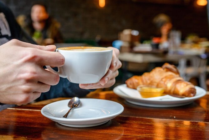 Rome at Sunrise Walking Tour: Pantheon Trevi Fountain & Breakfast - Why this sunrise route feels different from a normal Rome tour