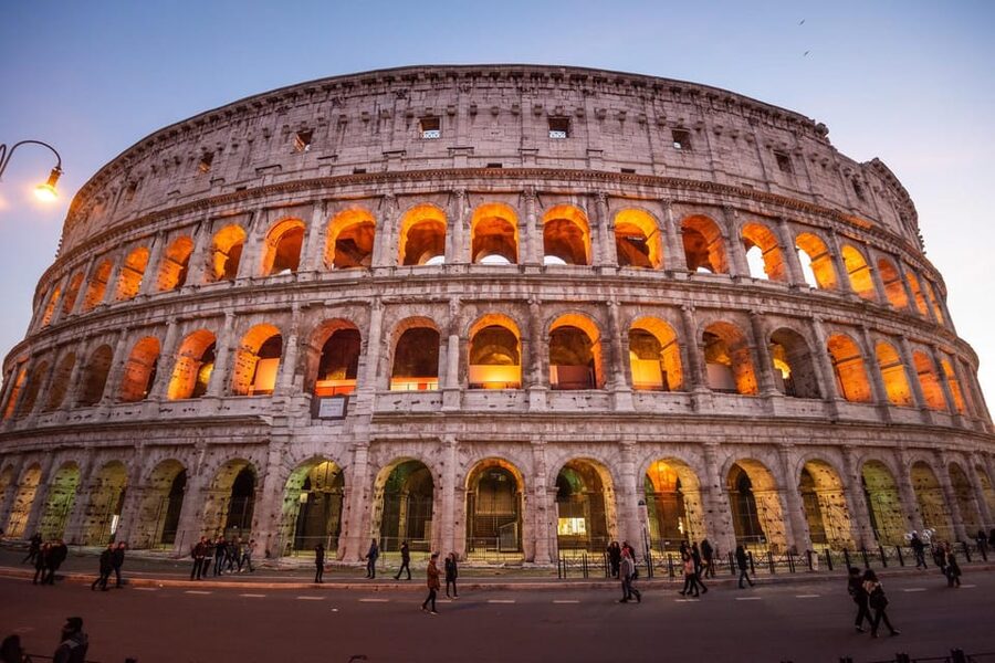 Rome: Audio guide of the Colosseum - A Self-Guided Colosseum Story in About 40 Minutes