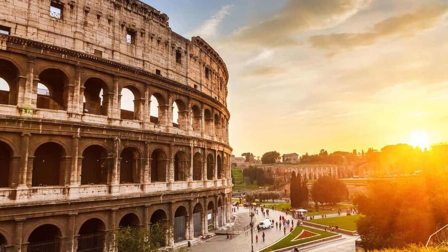 Rome: Audio guide of the Roman Forum and the Colosseum - The best way to pace the Forum with this audio