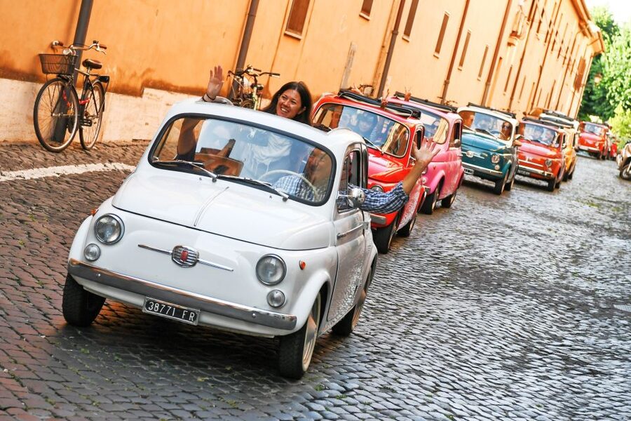 Rome: Aventine Hill Tour in Vintage Fiat 500 Convoy - Janiculum Hill: Pantheon Sightlines, Villa Medici, and Altare Views