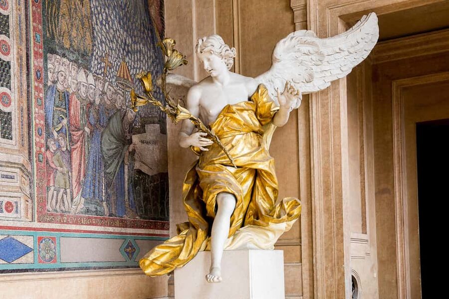 Rome: Basilica of St. Mary Major Priority Entrance Ticket - Choosing your ticket: audio, English guide, underground, and dome