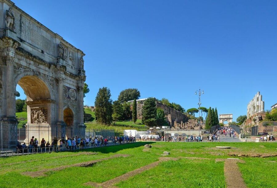 Rome: Best of Colosseum and Roman Forum Guided Tour - Arch of Constantine and Palatine Hill: the quick stops that add “why”