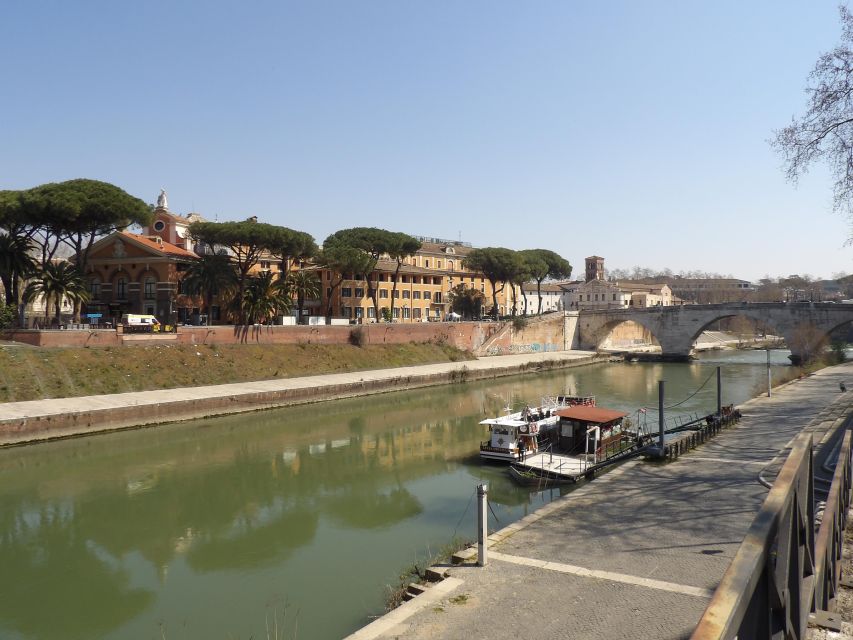Rome: BigBus&RomeBoat Hop-On Hop-Off Bus and Boat Combo - Mainland hop-on hop-off bus: your 8 strategic stops