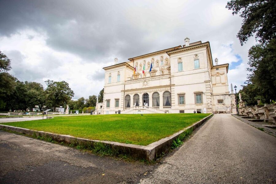 Rome: Borghese Gallery Skip-the-Line Entry and Guided Tour - Meeting Point, Shoes, and Luggage: Small Logistics That Matter