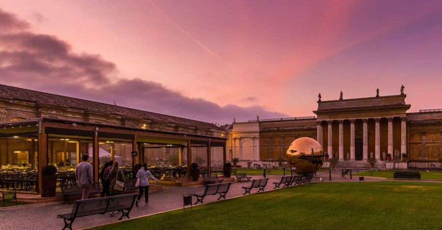 Rome: Breakfast & Tour of Vatican Museums & Sistine Chapel - A Courtyard Breakfast That Beats the Museum Rush