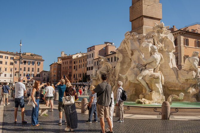 Rome by Golf Cart: VIP Ride to Trevi, Pantheon, Navona & More - Piazza Navona: the best kind of people-watching