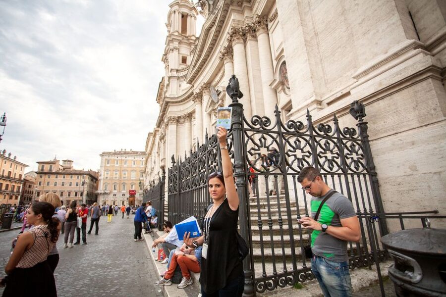 Rome by Night: 3-Hour Guided Walking Tour - Guide Quality: Why Names Matter on This Tour