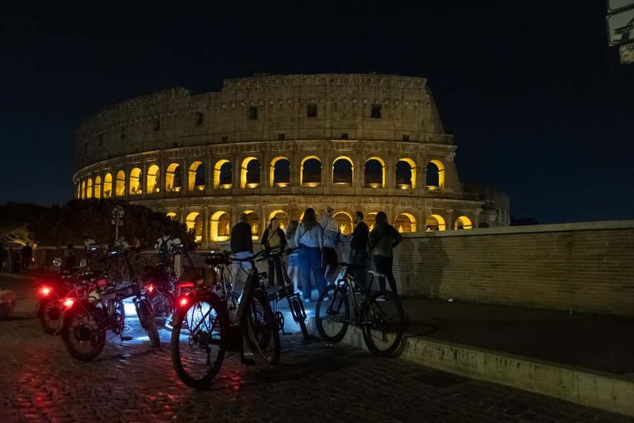 Rome by Night: E-bike Small Group Tour -Food & Wine (Option) - Key things I’d clock before you go