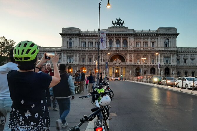 Rome by Night E-Bike Tour with Pizza Option - The E-Bikes, Helmets, and Comfort Stuff That Actually Matters