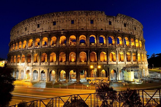 Rome by Night - Small Group Walking Tour with Gelato - Meeting at Babington’s Tea Room and the small-group advantage