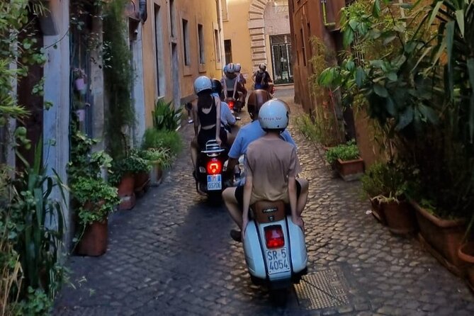 Rome by Vespa – Live the City Like a Local - Unlimited photo stops: freedom that actually helps