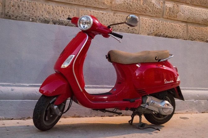 Rome by Vespa Semi Private Tour | MAX 6 PEOPLE GUARANTEED - Colosseum circuit to Circus Maximus: quick ride, big story beats