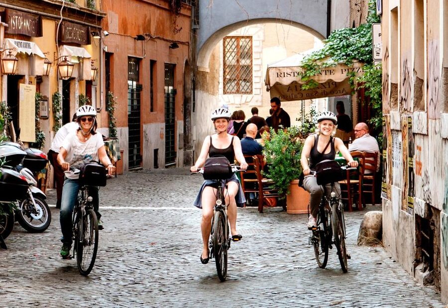 Rome: Cannondale E-Bike Tour of Top Landmarks & More - Meeting at Via Labicana: getting set up near the Colosseum