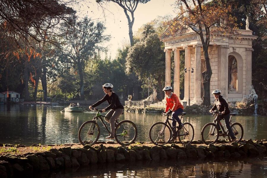 Rome: Cannondale E-Bike Tour of Top Landmarks & More - Piazza Navona, Pantheon, and Domitian’s old stadium vibe