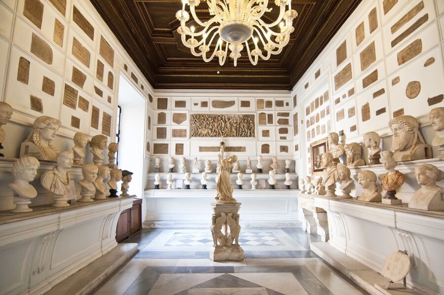 Rome: Capitoline Museums Experience with Multimedia Video - Should you book this Capitoline Museums video-and-audioguide experience?