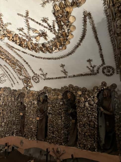 Rome: Capuchin Crypts & Ghostly Legends Small-Group Tour - Pantheon area: legends that use elegance like camouflage