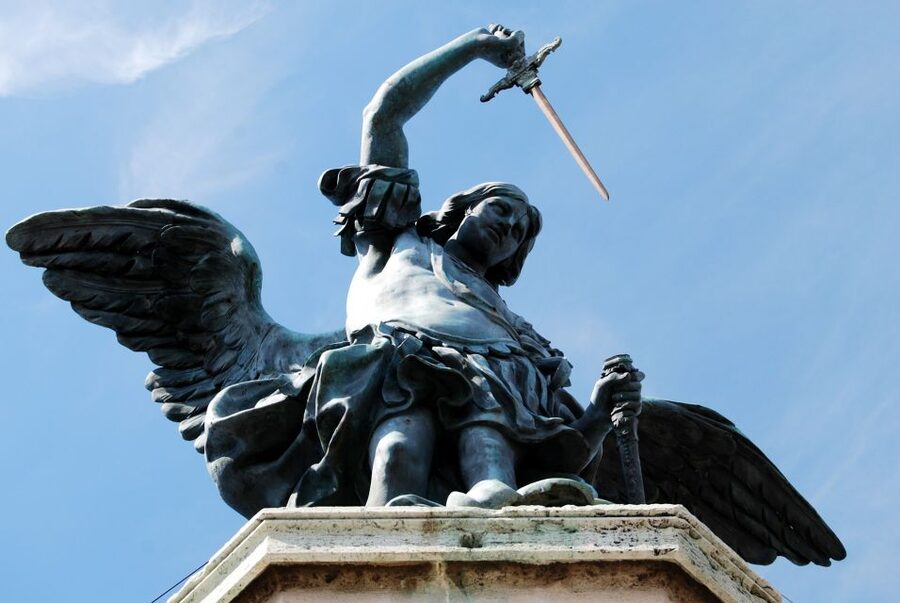 Rome: Castel Sant'Angelo Tour With Skip-the-line Access - Shoes, rules, and the small details that affect your day