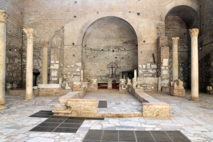 Rome: Catacombs of Domitilla Entry Ticket & Guided Tour - Your 30-Minute Game Plan Underground