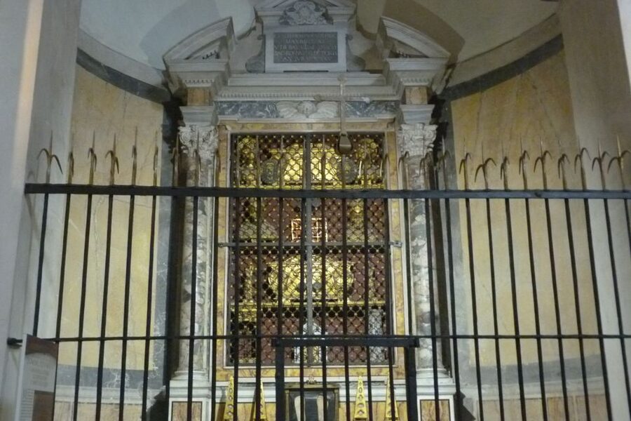 Rome: Catacombs of St. Sebastian Entry Ticket & Guided Tour - The underground story: quarry to cemetery to re-use