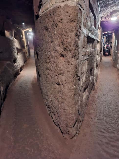 Rome: Catacombs Skip-the-Line Tour in English - Hearing the Shift From Pagan to Roman-Christian Rome