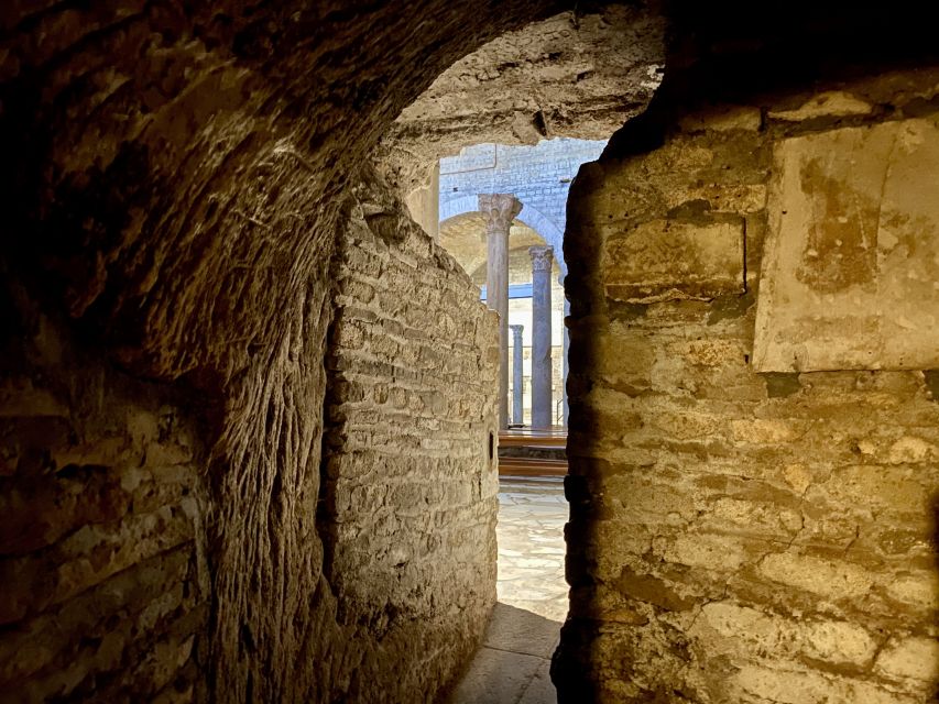Rome: Catacombs & St Clement's Underground Semi-Private Tour - 75 Minutes Inside Basilica di San Clemente al Laterano (The 3-Level Surprise)