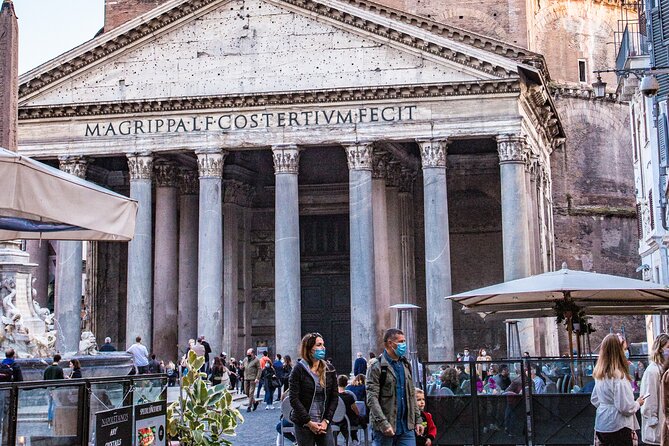 Rome City Center Walking Tour in a Small Group - Pantheon: the dome that still does the job