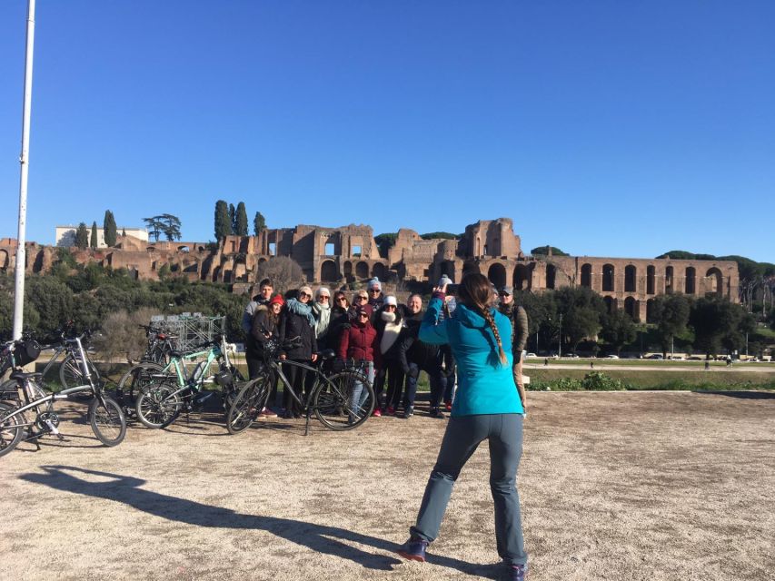 Rome: City Highlights E-Bicycle Tour - Piazza Navona: baroque energy without the long slog