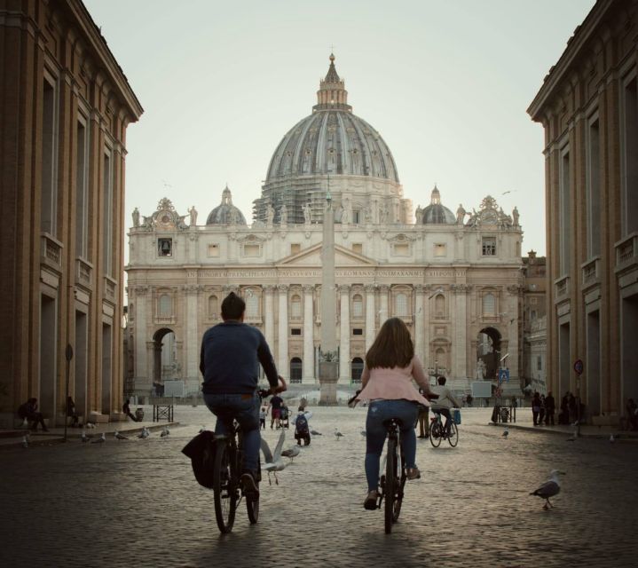 Rome: City Highlights Electric Bike Tour - Colosseum and Piazza Venezia: Classic Rome, Kept Mobile
