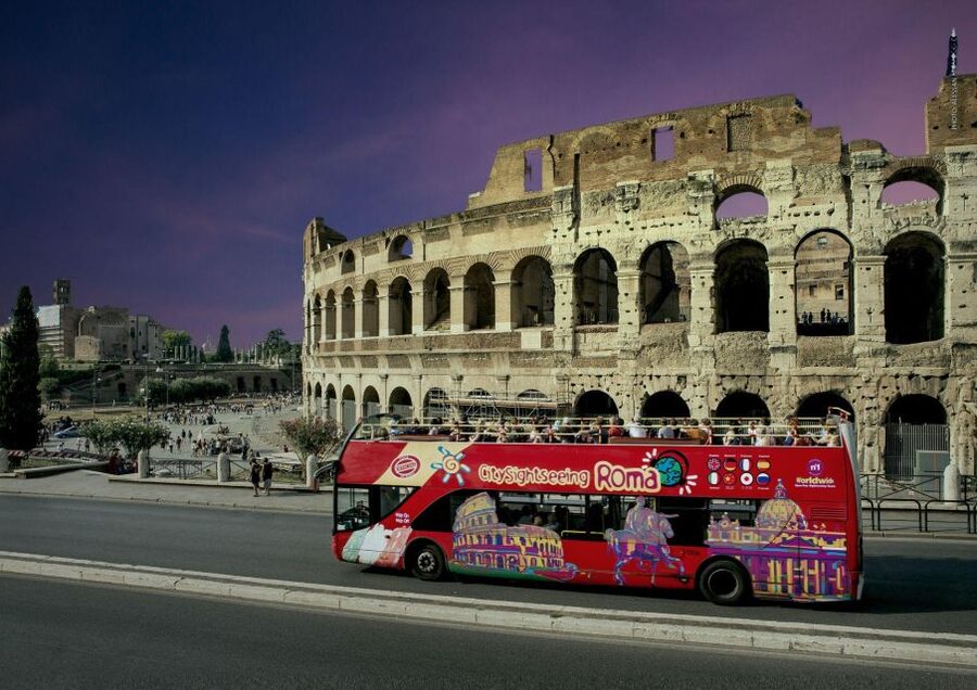 Rome: City Highlights Open-Top Bus Night Tour - What You’ll See Lit Up: St. John Lateran, Spanish Steps, and Piazza Navona
