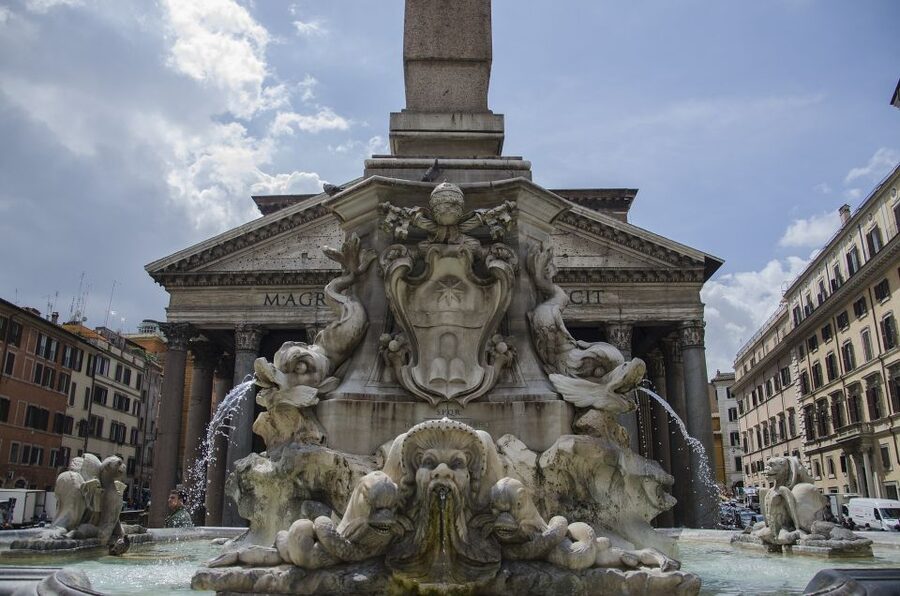 Rome: City Highlights Walking Tour - The Pantheon after dark: an old temple that still hits hard