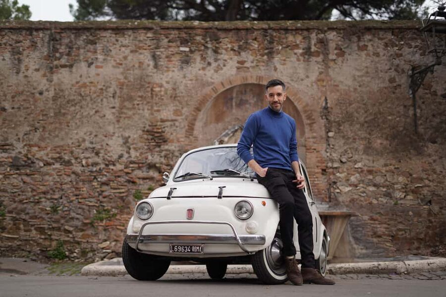 Rome: City Tour in a Retro Fiat 500 with Photo Stops - Trastevere pass-by: cobblestones, street life, and a calmer pace