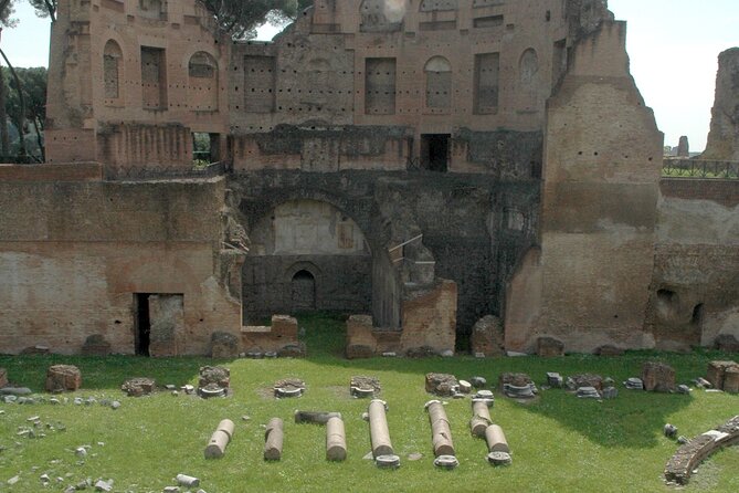 ROME:Colosseum & Ancient Rome - private/small group TOUR - Roman Forum First: the 1 hour 30 minutes that puts Rome in focus