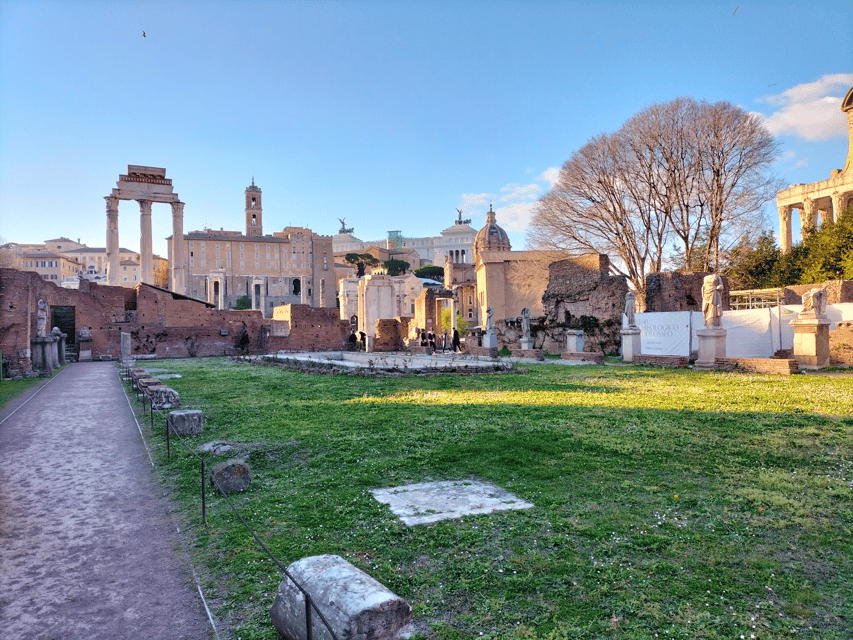 Rome: Colosseum and Ancient Rome Guided Walking Tour - Roman Forum: turning ruins into a sense of place