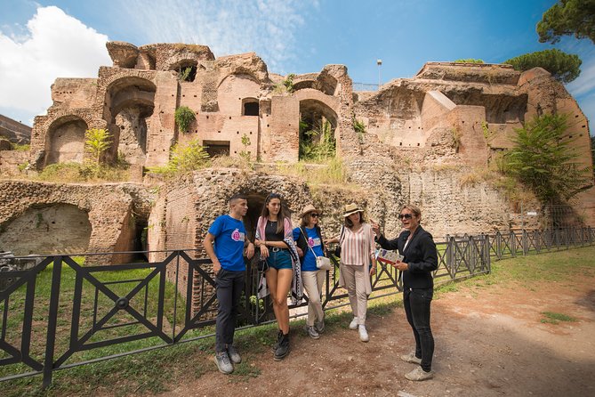 Rome: Colosseum and Ancient Rome Tour - How the headphones and group size change the experience