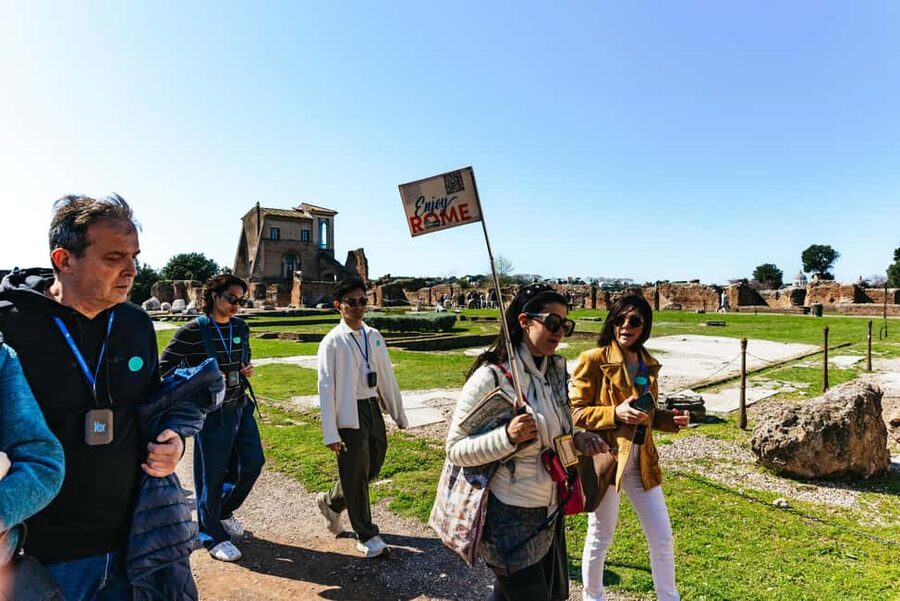 Rome: Colosseum Arena Floor, Palatine & Forum Guided Tour - Practical prep: how to make this tour go smoothly
