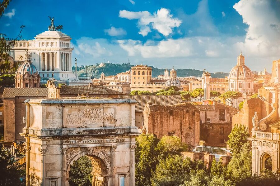Rome: Colosseum Arena, Palatine Hill & Forum Guided Tour - The Colosseum story tour: how the building was brought to life