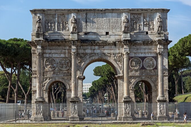 Rome: Colosseum Arena, Roman Forum and Palatine Hill Guided Tour - Palatine Hill: villas, origin stories, and a view that earns its spot