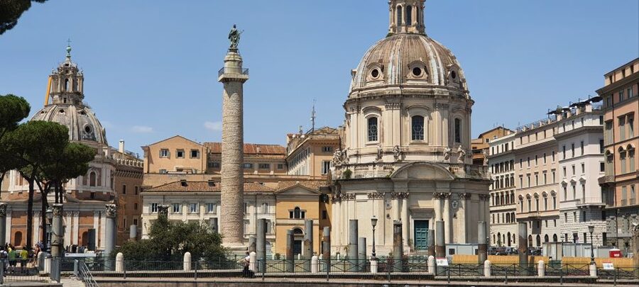 Rome: Colosseum, Circus Maximus, Forum & Ancient Rome Tour - Portico d’Ottavia and Ponte Fabricius: markets to the river, in one flow