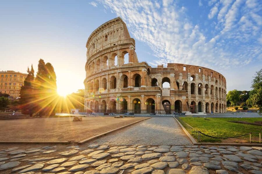 Rome: Colosseum Express Tour with Forum and Palatine Access - Finding the Group: Via dei Fori Imperiali and the Trip in Art flag